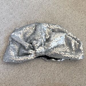 Sassy Jones Silver Sequin Women's Turban NWT
